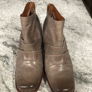 Kork-Ease leather zip booties. Never worn and in great condition. Ladies size 11